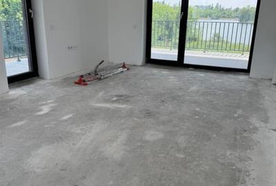 Apartament cu 2 camere decomandat în Străulești