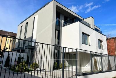 Vila 4 camere Baneasa | langa lac - 1