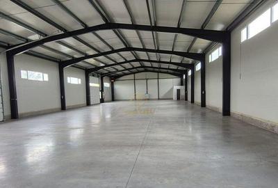 Spațiu comercial, de 156 mp, în Central - 4