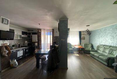 Apartament cu 4 camere decomandat în Central - 1