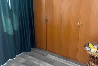 Vând apartament  zona 100 - 4