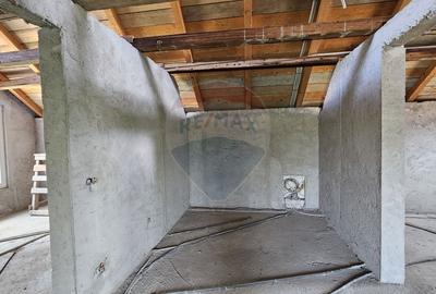 Casă individuală cu 6 camere cu Canalizare în Lisaura - 27