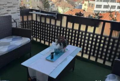 Apartament cu 4 camere decomandat în Griviței - 9