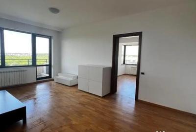 Apartament cu 2 camere semidecomandat în Băneasa
