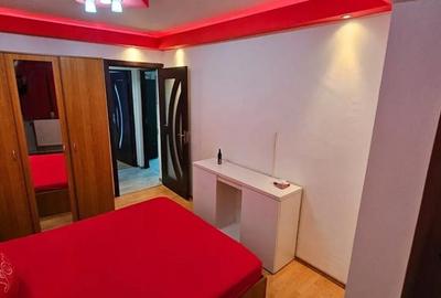 Apartament cu 4 camere semidecomandat în Micro II - 3