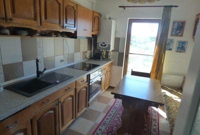 Apartament cu 4 camere decomandat în Est - 3