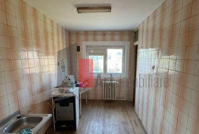 De vanzare Apartament 3 camere, Sector 4 De vanzare Apartament 3 camere, Sector 4 - 11