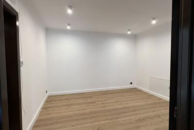 Casă cu 5 camere cu Teren 500 Mp în Central - 8