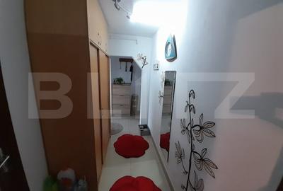 Apartament cu 2 camere, 52 mp, etaj 3, zona Decebal - 12