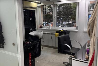 Spațiu comercial, de 70 mp, în Titan - 4