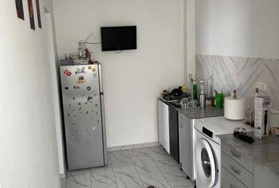 Apartament cu 3 camere decomandat, mobilat în Pantelimon