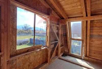 Casa la rosu in Crisitan, Brasov cu 4 camere de vanzare - 30