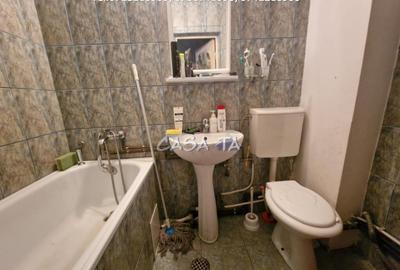 Garsoniera, situata in Targu Jiu, Aleea Plopilor - 3