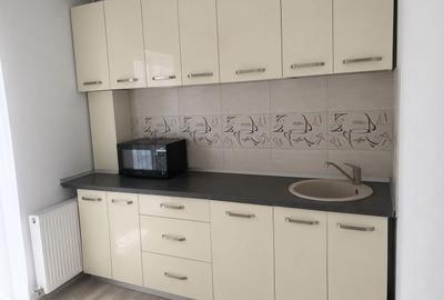 Apartament cu 3 camere în Steaua