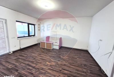 Casă cu 5 camere cu Teren 216 Mp în Sud - 14