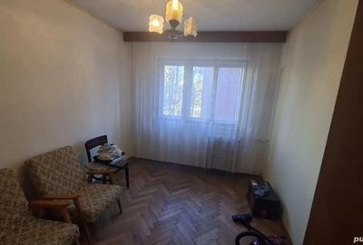 Apartament cu 4 camere decomandat în Republicii - 3