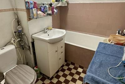 Apartament cu 3 camere decomandat în Nufărul - 1