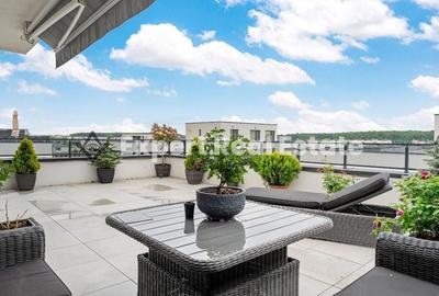 Apartament cu 3 camere semidecomandat, mobilat în Tunari