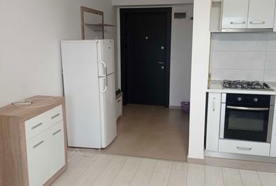 Garsonieră decomandată în Nicolina - 2