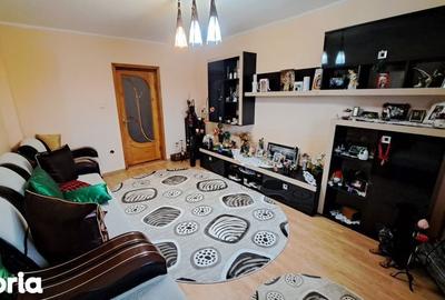 Apartament cu 3 camere decomandat în Chercea - 3