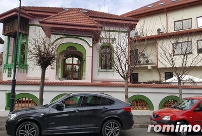 Casă cu 5 camere cu Canalizare în Victoriei - 2