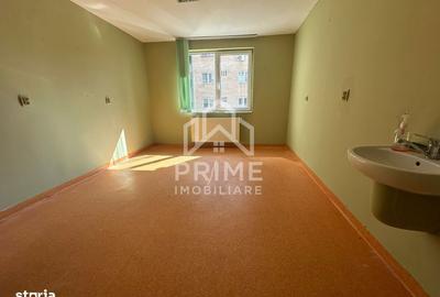 Spațiu comercial, de 78 mp, în Central - 3