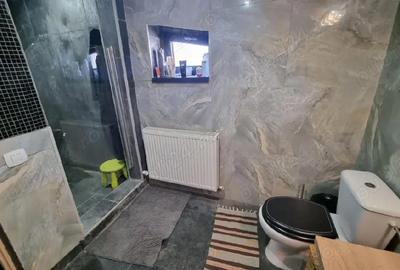 Casă cu 4 camere cu Canalizare în Central - 8