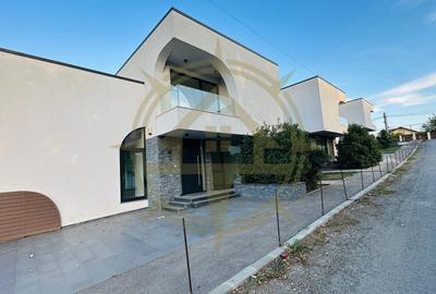 Casă cu 5 camere cu Canalizare în Corbeanca - 2