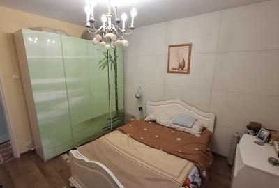 Apartament cu 4 camere decomandat în Titan - 14