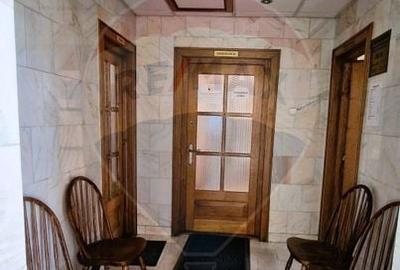 Spațiu comercial, de 22 mp, în Republicii - 4