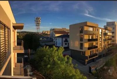 Apartament cu 2 camere semidecomandat, mobilat în Europa