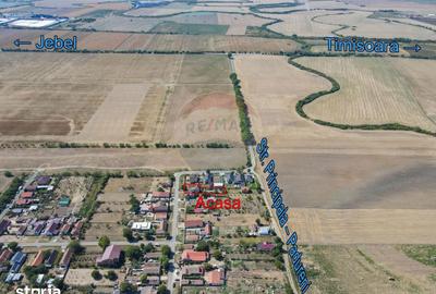 Casă cu 6 camere cu Teren 638 Mp în Pădureni - 1
