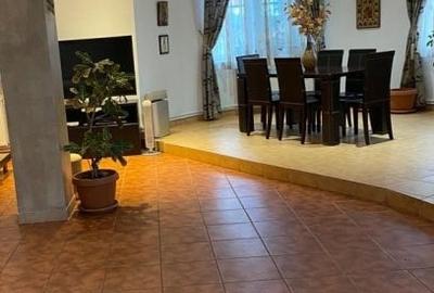 Casă individuală cu 6 camere cu Canalizare în Bd. Laminorului - 5