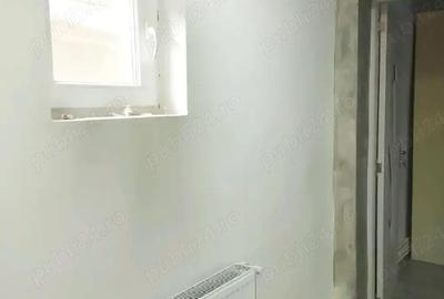 Casă cu Teren 1075 Mp în Central - 1