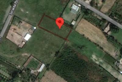 Teren de 2000 mp, în Central