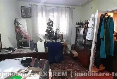 Casa de caramida cu 7 camere ?i 500 mp teren, in Mun Tecuci - 2