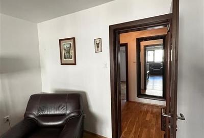 Apartament cu 3 camere decomandat în Central - 12