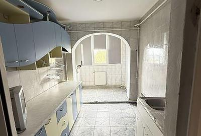 Apartament cu 3 camere decomandat în Țiglina 3 - 4