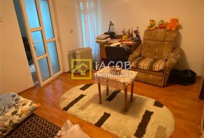 Apartament cu 3 camere decomandat, mobilat în Măgura - 15