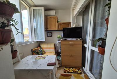 Garsoniera, et. 2, str. Slt. M.C. Oancea - zona Grivi?ei - 6