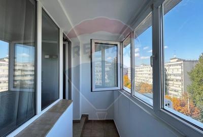 Vanzare apartament spatios,  3 camere - Metrou 1Mai - 24