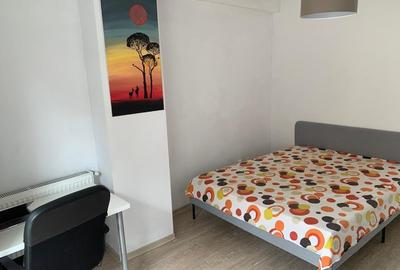 Apartament cu 3 camere semidecomandat în Decebal - 2