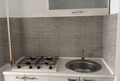 Garsonieră decomandată în Tractorul - 7