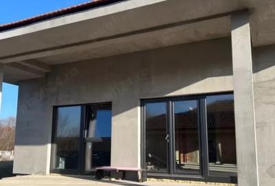 Casă individuală cu 4 camere cu Canalizare în Micești - 3