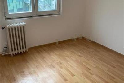 Apartament  3 camere Calea Vitan Dristot