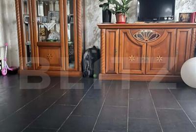 Casă cu 4 camere cu Teren 956 Mp în Central