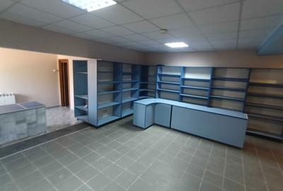 Spațiu comercial, de 58 mp, în Central - 3