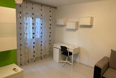 Inchiriez apartament 2 cam si parcare Orsova/Dealul Tugulea/ STS mobilat AC - 2