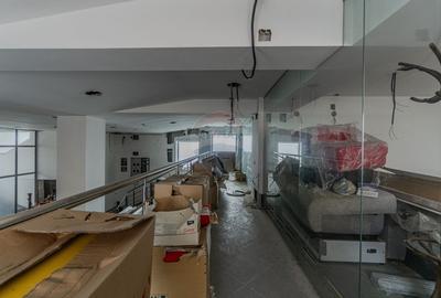 Cladire de 902 mp utili de vanzare, zona Grivitei - DN 13, COMISION 0 - 25