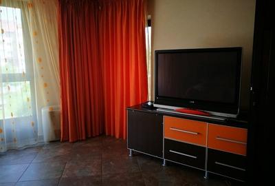Casă individuală cu 7 camere cu Teren 811 Mp în 1 Mai - 11